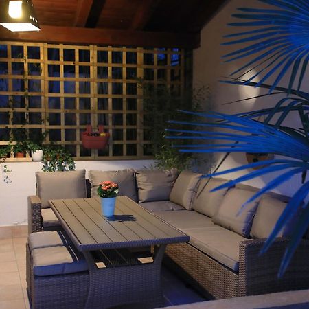 Bamboo Oasis Apartment With Terrace In The Garden And Free Parking, Rijeka Eksteriør bilde