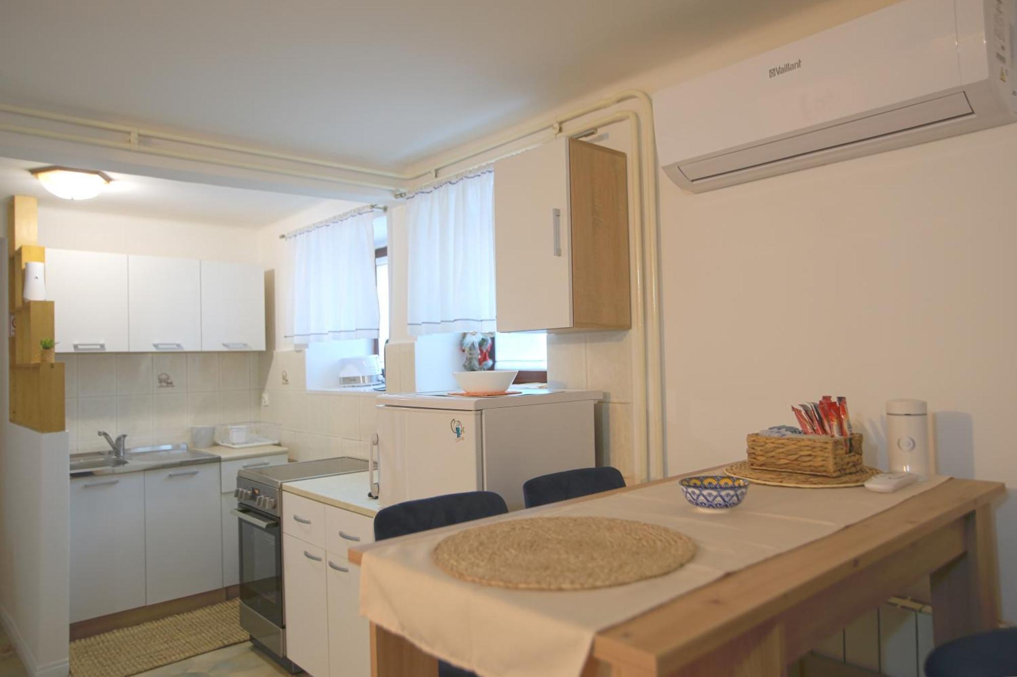 Bamboo Oasis Apartment With Terrace In The Garden And Free Parking, Rijeka Eksteriør bilde